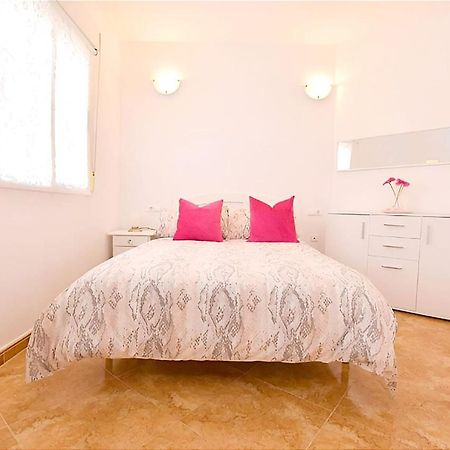 Top Floor Torrevieja Center Apartment Екстер'єр фото
